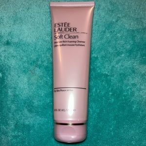 Estée Lauder foaming cleanser